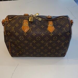 Authentic!!!! Louis Vuitton Monogram speedy 35 Bag in Brown and Tan